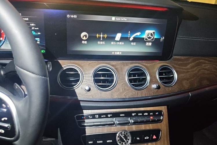 Used Mercedes-Benz E-Class 2020 Restyled E 300 L Exclusive Edition Audio And AC Panel