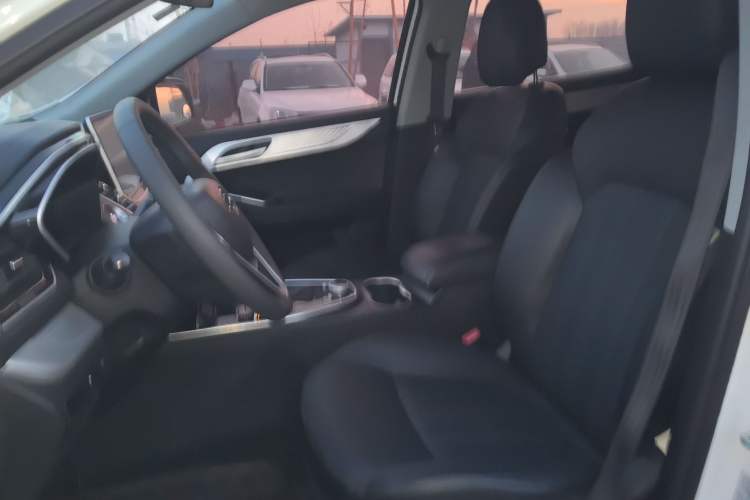 Used Soueast DX7 2019 1.5T Automatic Smart Connect Flagship Edition China VI Standard
