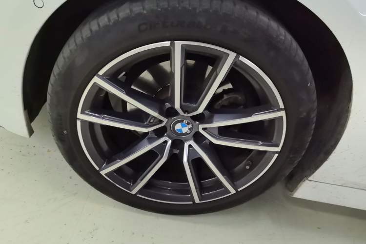 Used BMW 3 Series 2023 325Li M Sport Package

