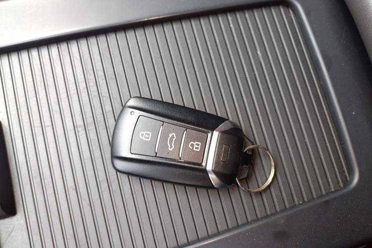Used Dongfeng Aeolus Yixuan 2021 230T Automatic Zuiying Knight Edition Vehicle Key