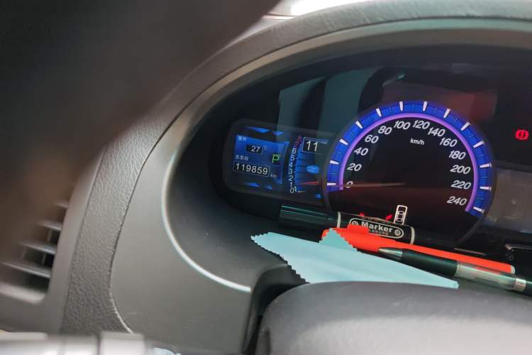 Used BYD S6 2012 2.4L Automatic Luxury Edition
