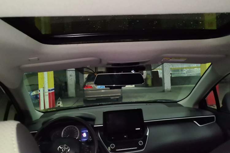 Used Toyota Corolla Cross 2022 2.0L Elite Edition Headliner