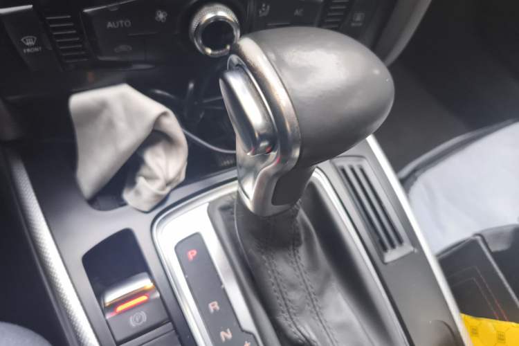 Used Audi A4L 2013 35 TFSI Automatic Standard Model
