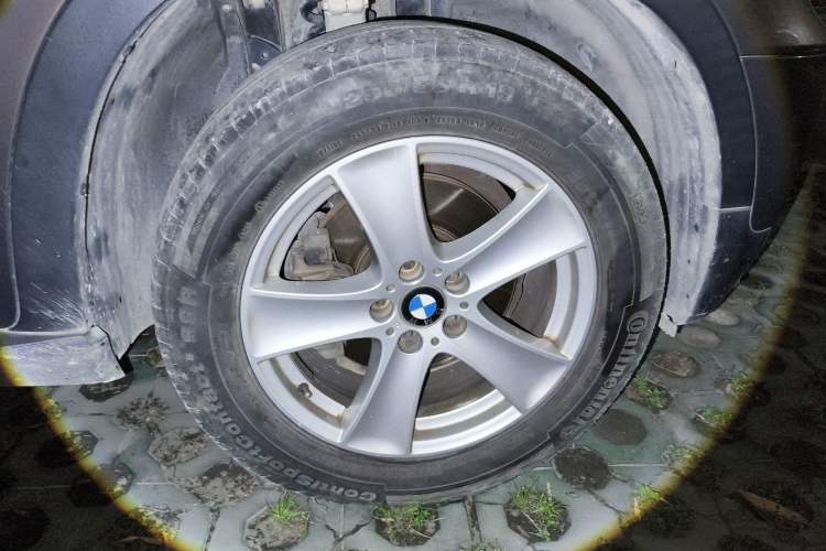 Used BMW X5 2011 xDrive35i Leading Model Right Front Wheel Hub
