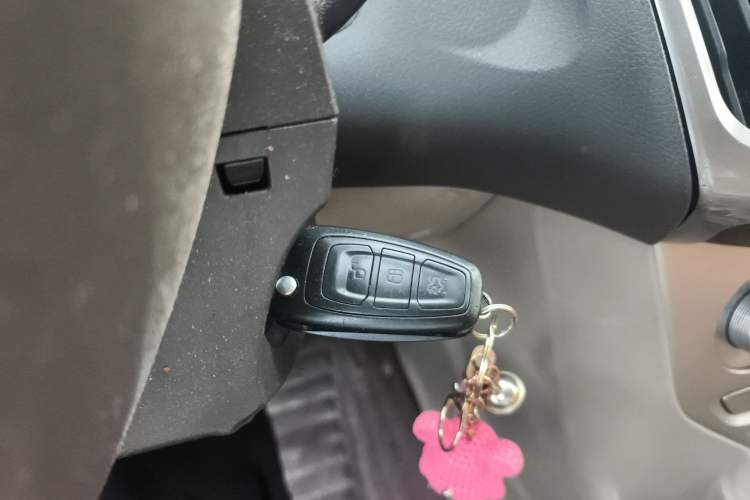 Used Ford Focus 2012 Sedan 1.6L Manual Comfort Model Vehicle Key