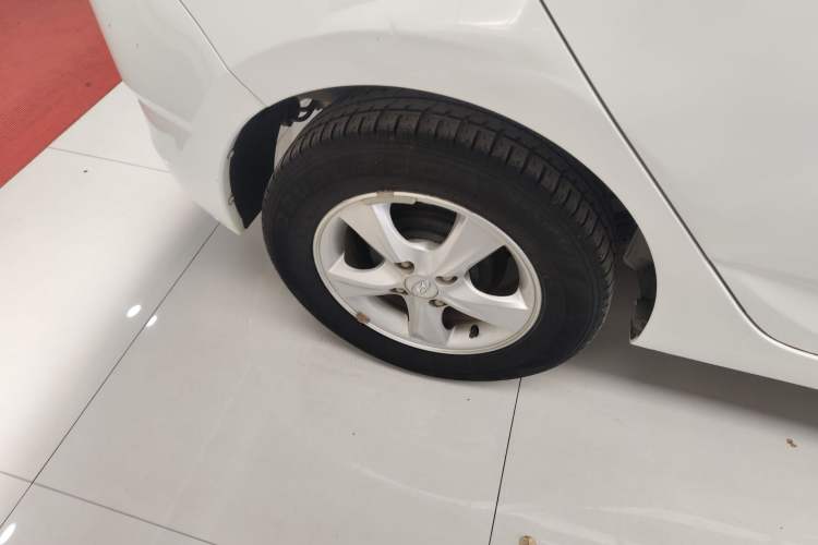 Used Hyundai Verna Ray 2016 1.4L Automatic Leading-Edge GLX