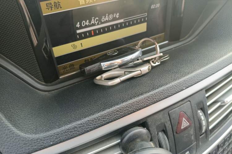 Used Mercedes-Benz E-Class 2009 E 300 Elegant Model
