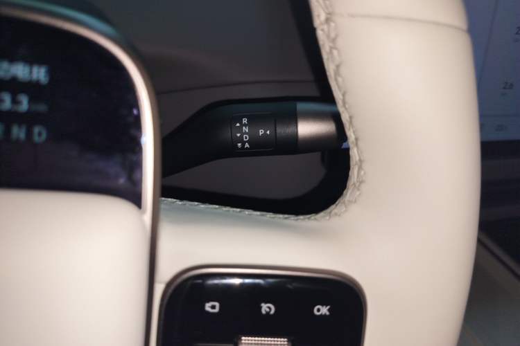 Used Li Auto i6 2025 Model Two-Wheel-Drive Standard Type