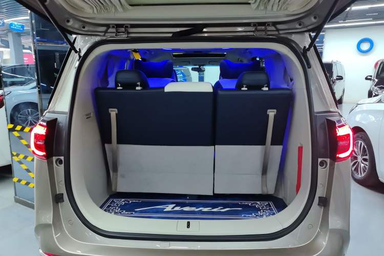 Used Buick GL8 2023 ES Lu Zun Comfort Model
