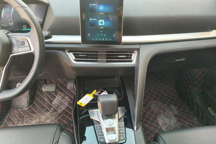 Used BYD Song Pro 2019 1.5T Automatic Elite Edition Audio And AC Panel