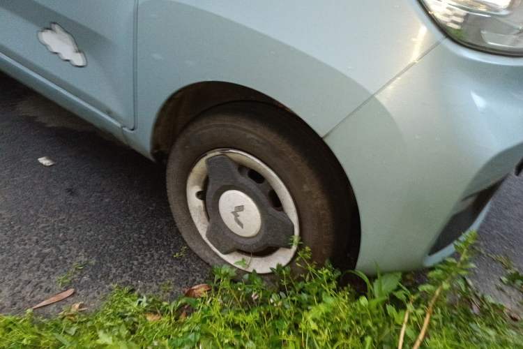 Used Wuling Hongguang MINIEV 2022 Macaron Fashion Model Lithium Iron Phosphate Exterior 1