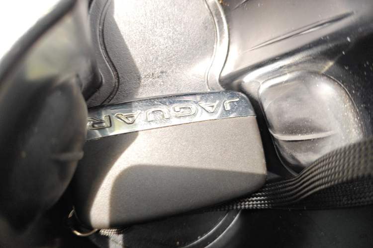 Used Jaguar XE 2018 2.0T 300 PS All-Wheel-Drive R-Sport Sport Edition Vehicle Key