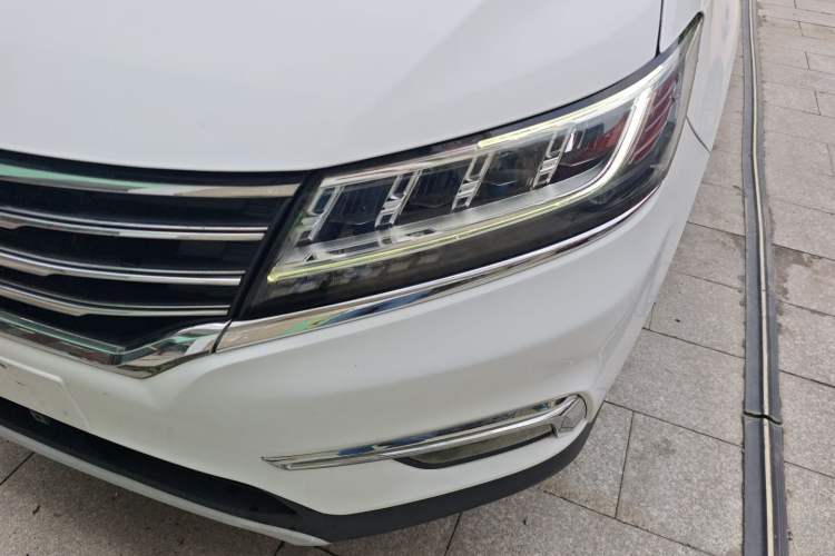Used Roewe RX5 2019 20T Two-Wheel Drive Automatic 4G Connected Platinum Edition
