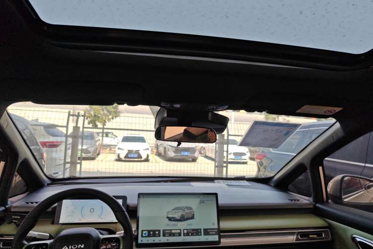 Used AION Y 2022 Plus 70 Smart Edition