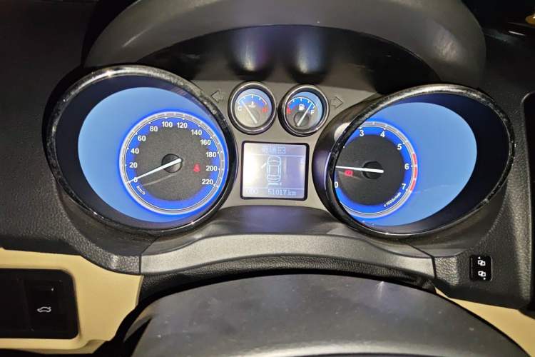 Used Chery E3 2013 1.5L Manual ZhiShang Model