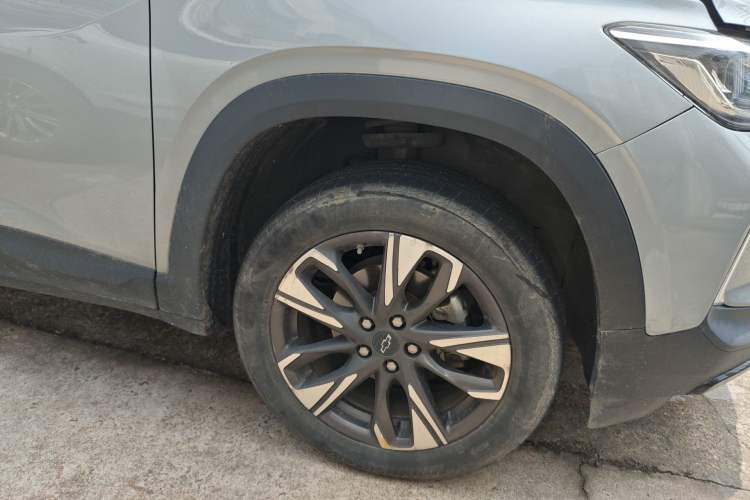 Used Chevrolet Trax 2022 Encore RS 1.5T CVT Cool Right Front Wheel Hub