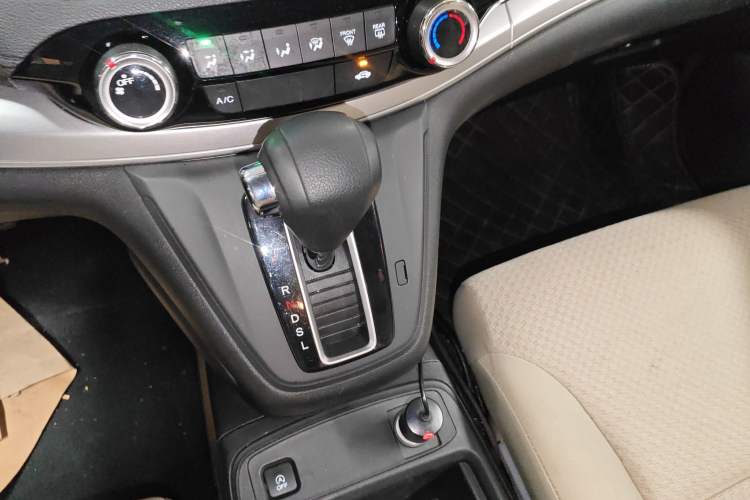 Used Honda CR-V 2016 2.0L Two-Wheel Drive Classic Edition
