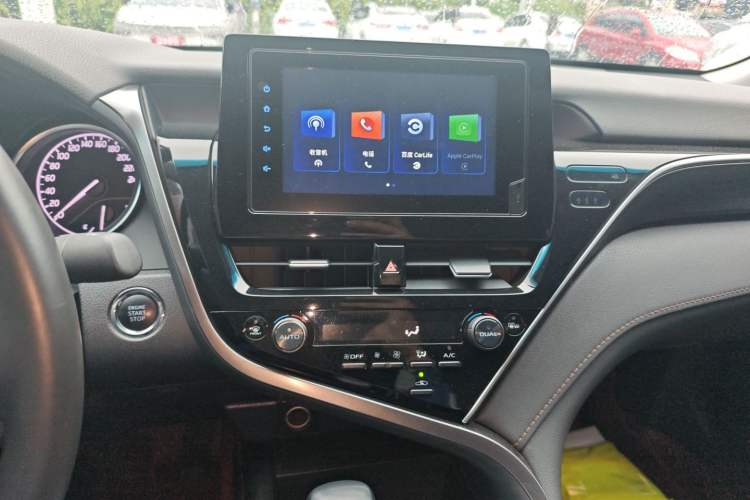 Used Toyota Camry 2022 2.0GVP Premier Edition Audio And AC Panel