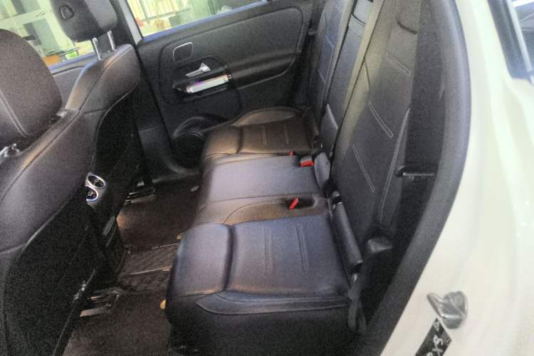 Used Mercedes-Benz EQB 2022 EQB 350 4MATIC First Edition Special Version Left Rear Seat