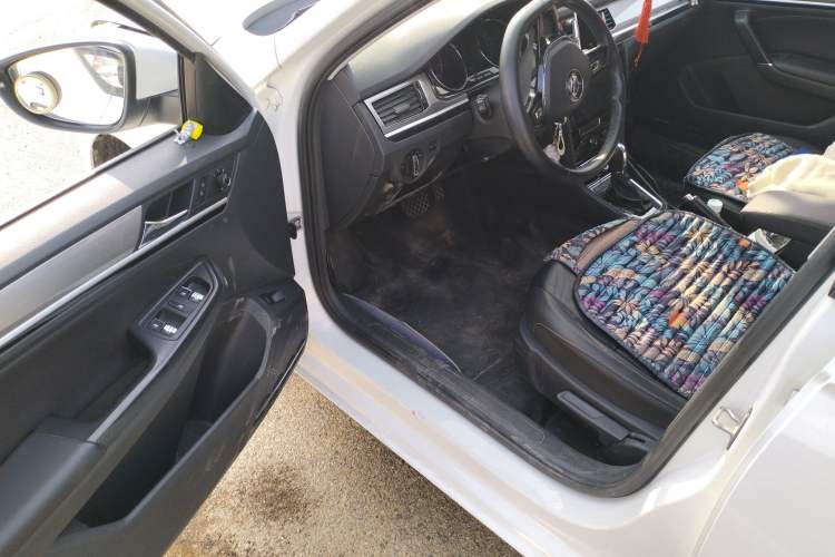 Used Volkswagen Bora 2018 1.5L Automatic Comfort Model Driver Seat