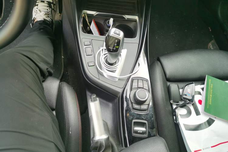 Used BMW 2 Series 2018 220i Convertible Coupe Sports Design Package