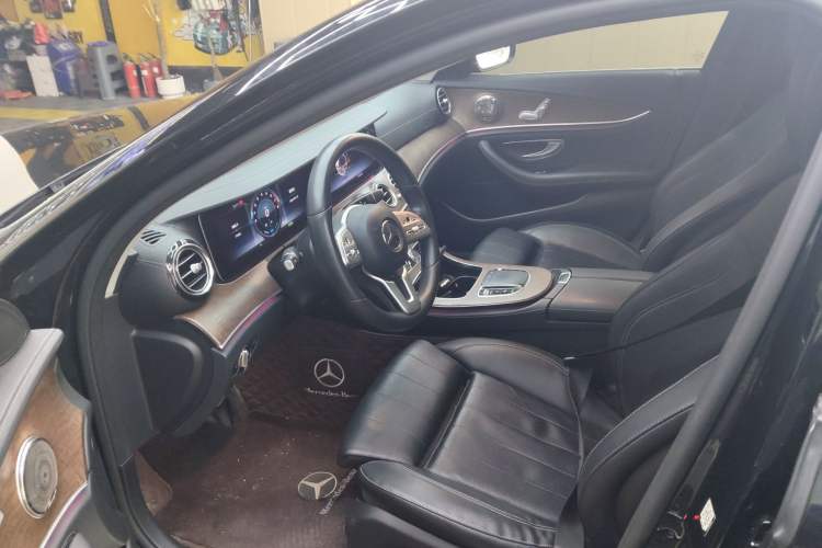 Used Mercedes-Benz E-Class 2019 E 260 L Driver Seat