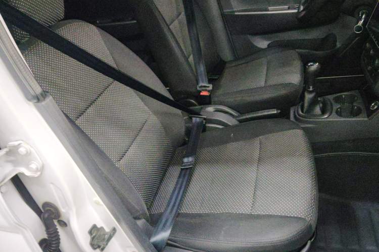 Used Dongfeng Fengon 330 2014 1.5L Manual Utility Version DK15
