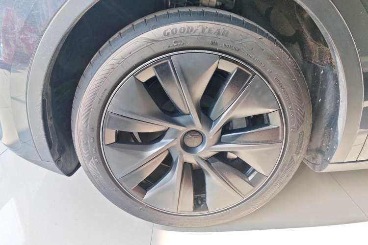 Used Tesla Model Y 2024 Rear-Wheel-Drive Version