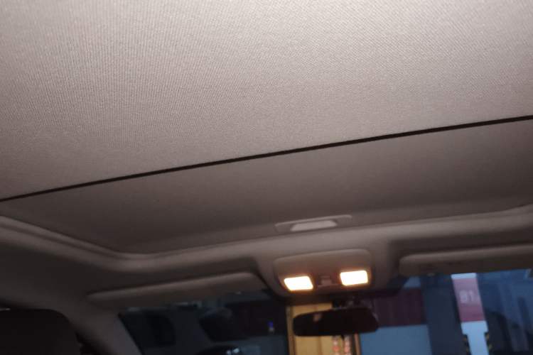 Used Mazda 3 Axela 2017 Sedan 1.5L Automatic Luxury Model China VI Standard