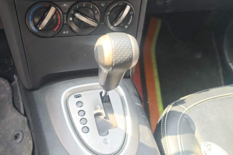 Used Nissan Qashqai 2015 2.0 XL Coolfire CVT 2WD
