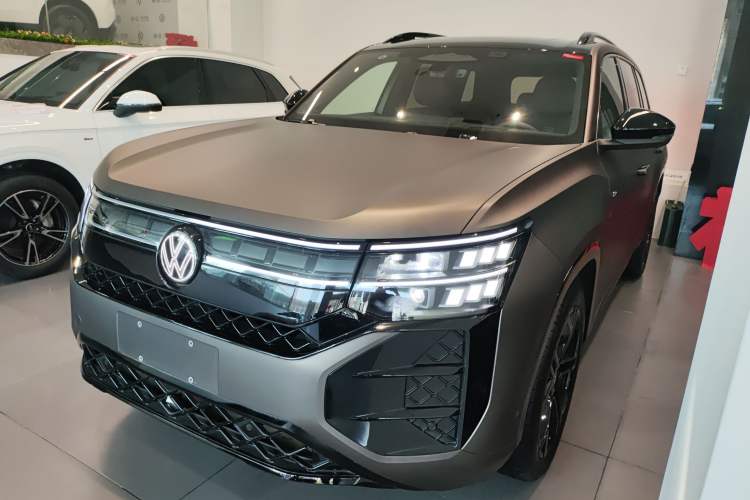 Used Volkswagen Teramont 2025 Tiguan Pro 450TSI Four-Wheel Drive Summit Edition