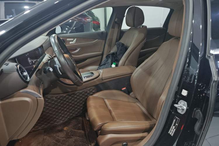 Used Mercedes-Benz E-Class New Energy 2022 Second Facelift E 350 e L Plug-in Hybrid Sedan Left Front Seat