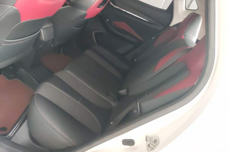 Used CHANGAN OSHAN X5 2021 1.5T DCT Prestige Edition Left Rear Seat