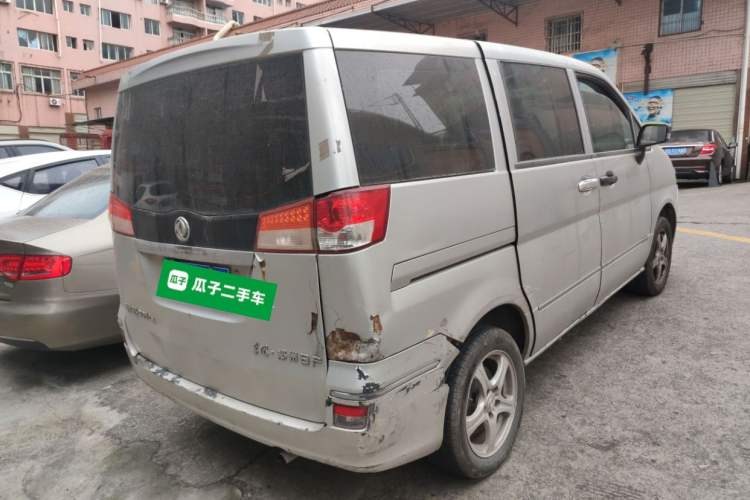 Used Dongfeng Shuaike 2013 Revised Version 1.5L Manual Comfort Trim 7 Seats China IV Standard Rear Right 45 Deg