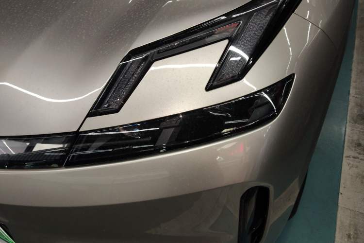 Used Lynk & Co 08 EM-P 2023 120km Long-Range Halo Left Front Headlight