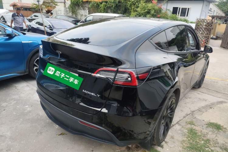 Used Tesla Model Y 2022 Rear-Wheel-Drive Version
