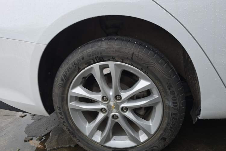 Used Chevrolet Malibu XL 2018 530T Automatic RuiChi Edition Right Rear Wheel Hub