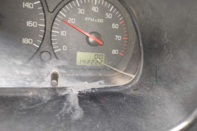 Used Jinbei Hiace 2011 2.0L 5th Generation Power King Classic 4G20D4B