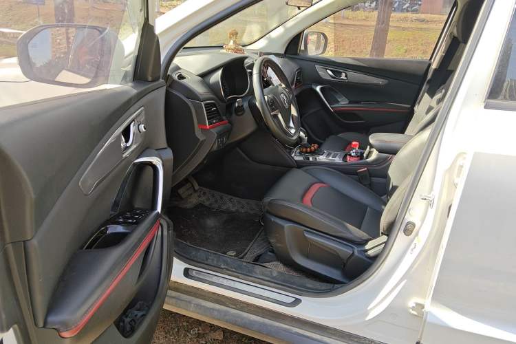 Used Changan CS55 2017 1.5T Automatic Colorful Edition
