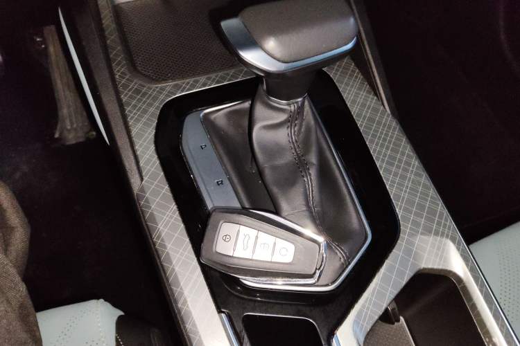 Used Geely Auto Emgrand L 2022 1.4T CVT Ultimate Model
