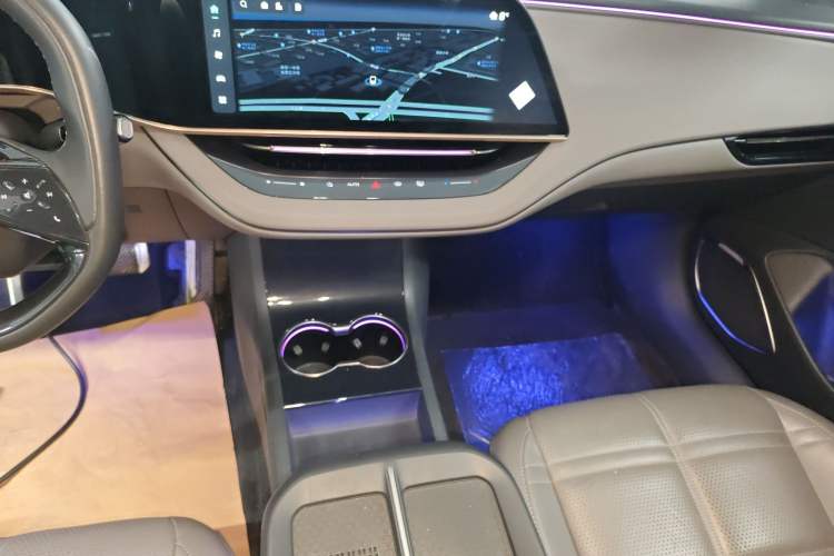 Used Hongqi EH7 2024 690 Pro