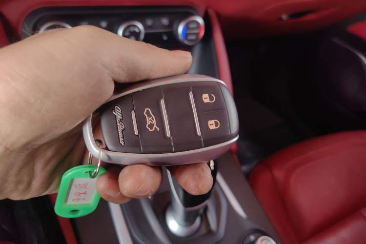 Used Alfa Romeo Stelvio 2017 2.0T 200HP Luxury Edition Vehicle Key