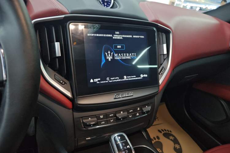 Used Maserati Ghibli 2019 3.0T Standard Version China VI Audio And AC Panel