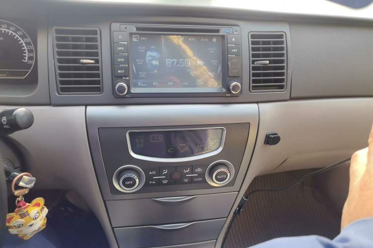 Used Geely Auto Vision 2012 1.5L CVVT Standard Edition
