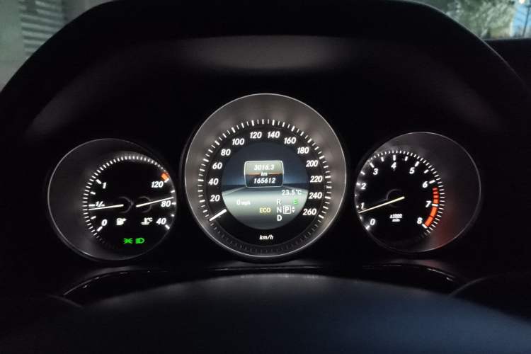 Used Mercedes-Benz E-Class 2014 E 260 L Instrument Cluster