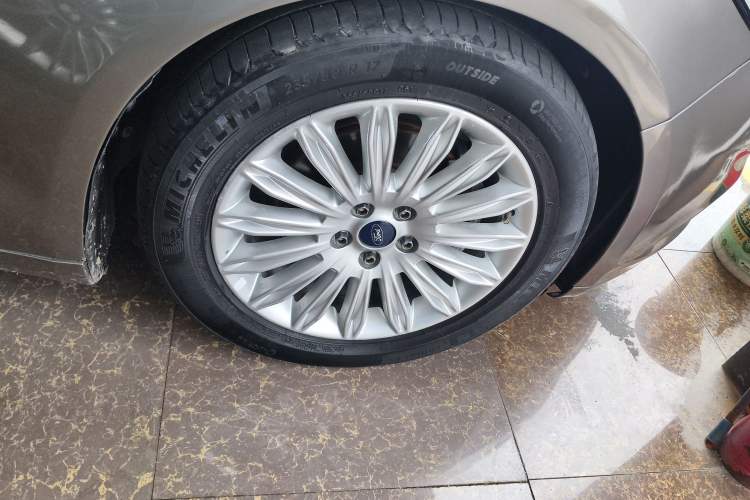 Used Ford Mondeo 2013 2.0L GTDi 200 Luxury Model
