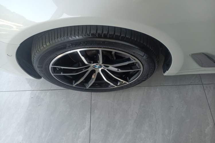 Used BMW 5 Series 2022 Second Facelift 525Li M Sport Package