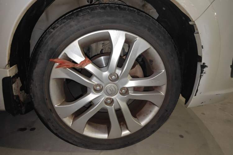 Used Suzuki Liana A6 2015 Hatchback 1.4L Manual Enjoyment Model