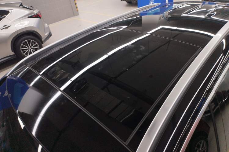 Used Mercedes-Benz GLC 2021 GLC 260 L 4MATIC Luxury Model