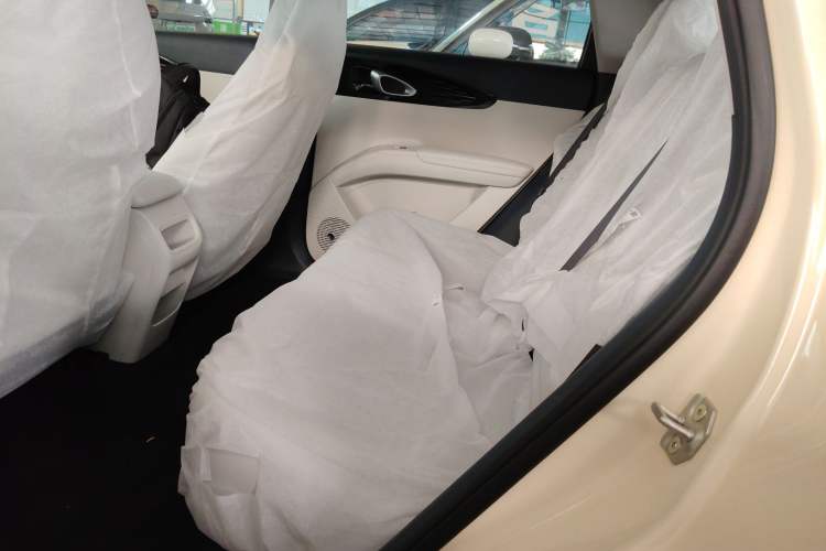 Used Geely Galaxy Geome 2026 Model 410km Carefree Edition Left Rear Seat